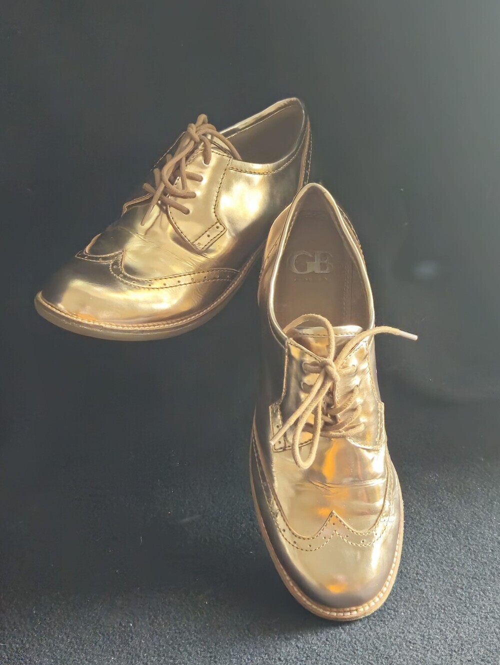 Gianni Bini Metallic Gold-Copperish Wingtip Round Toe Oxfords - Size 9.5